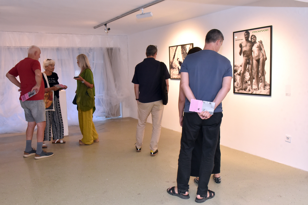 Gallery image